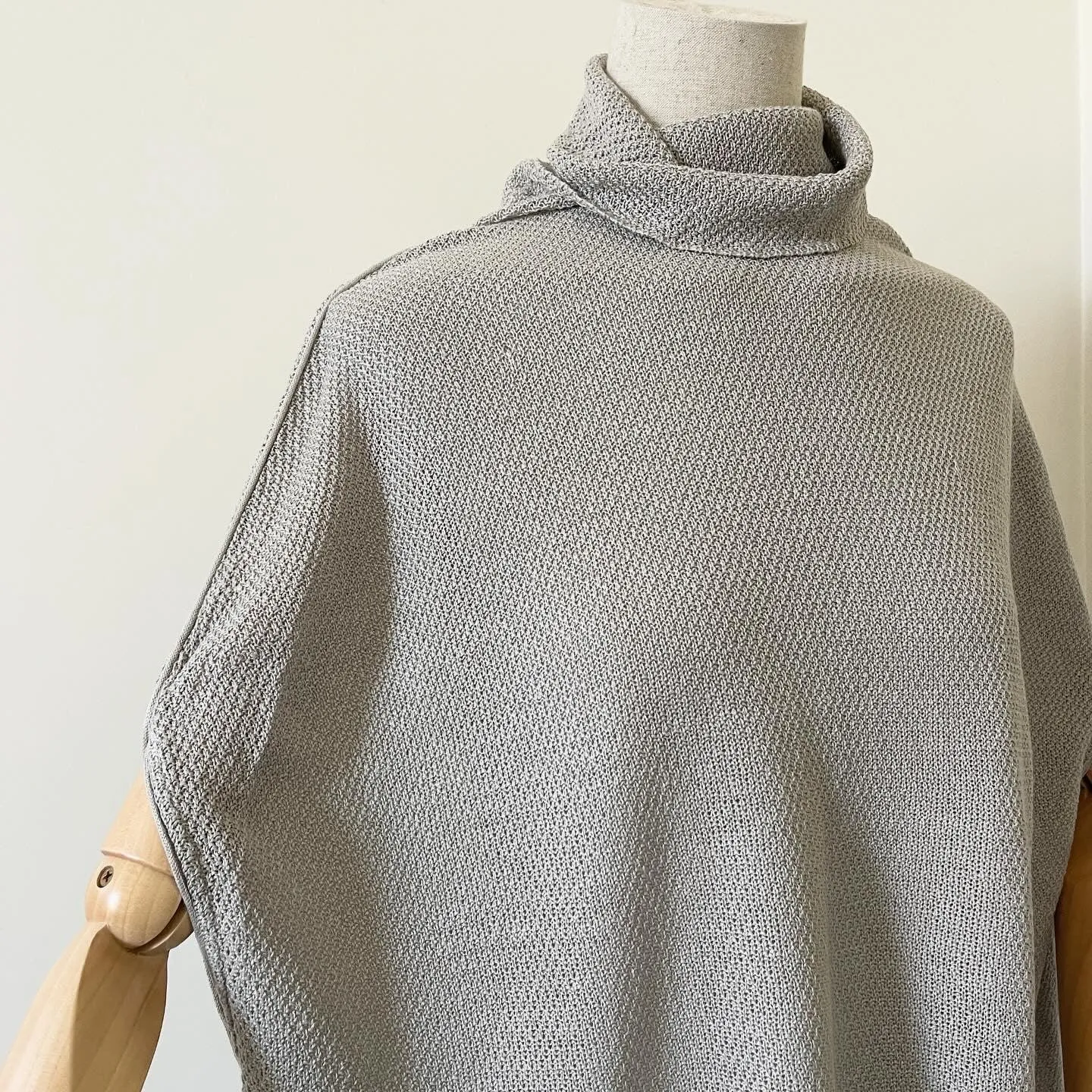 100% CAPRI Pullover