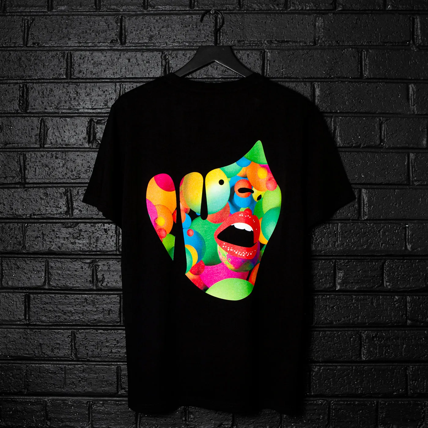 Droplet Face 008 Back Print - Tshirt - Black