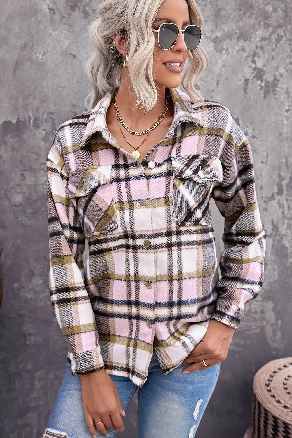 Geometric Plaid Print Pocketed Shirt