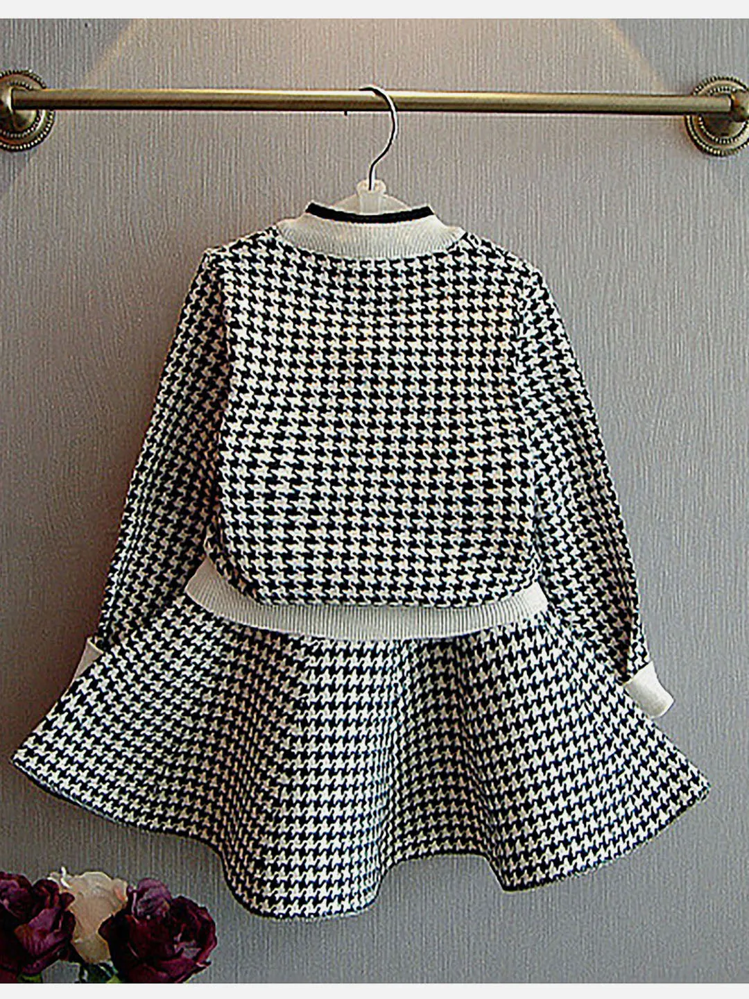 Little Surprise Box Black Houndstooth 2 pcs Cardigan & skirt Winterwear set for Girls