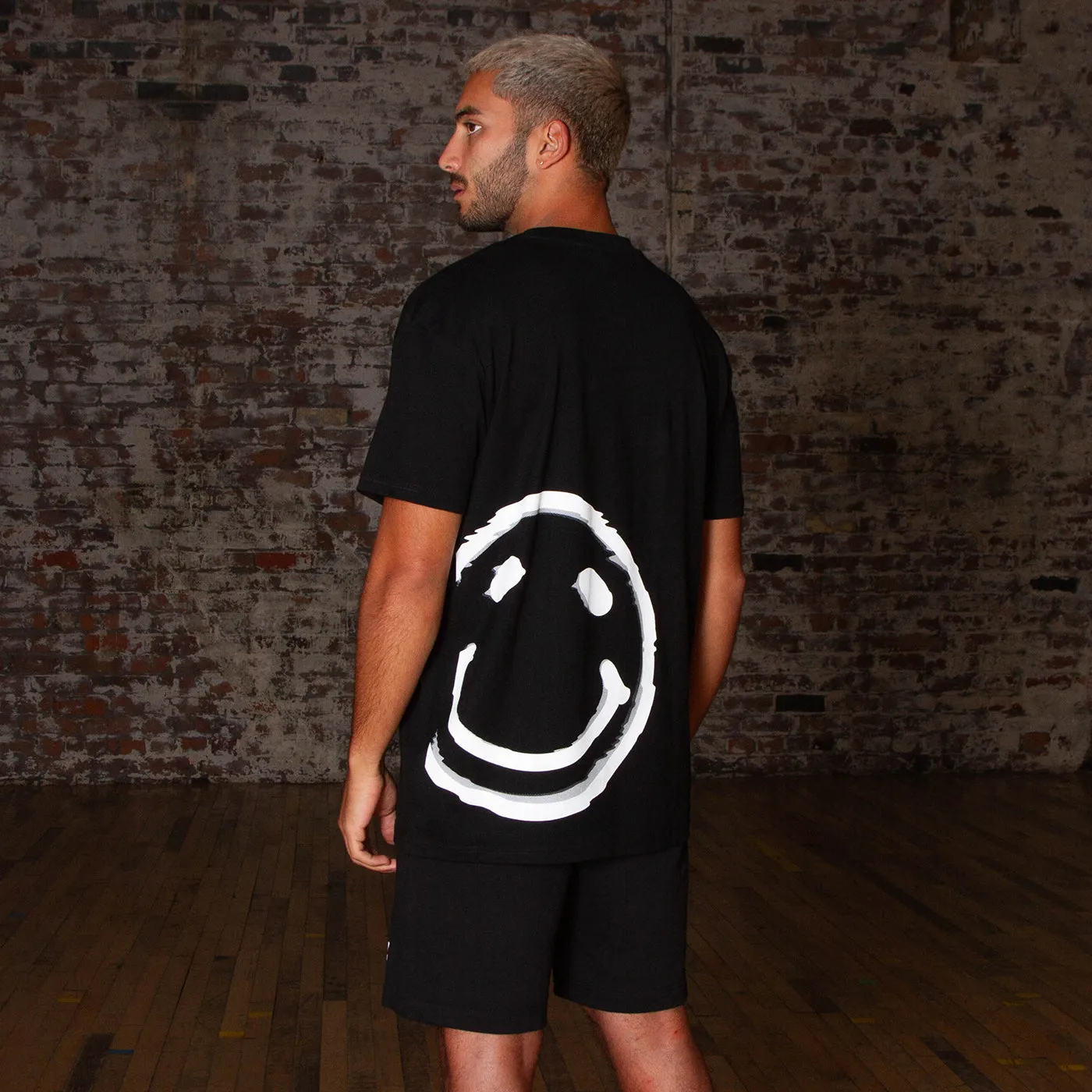 Side Smiley Flash - Tshirt - Black