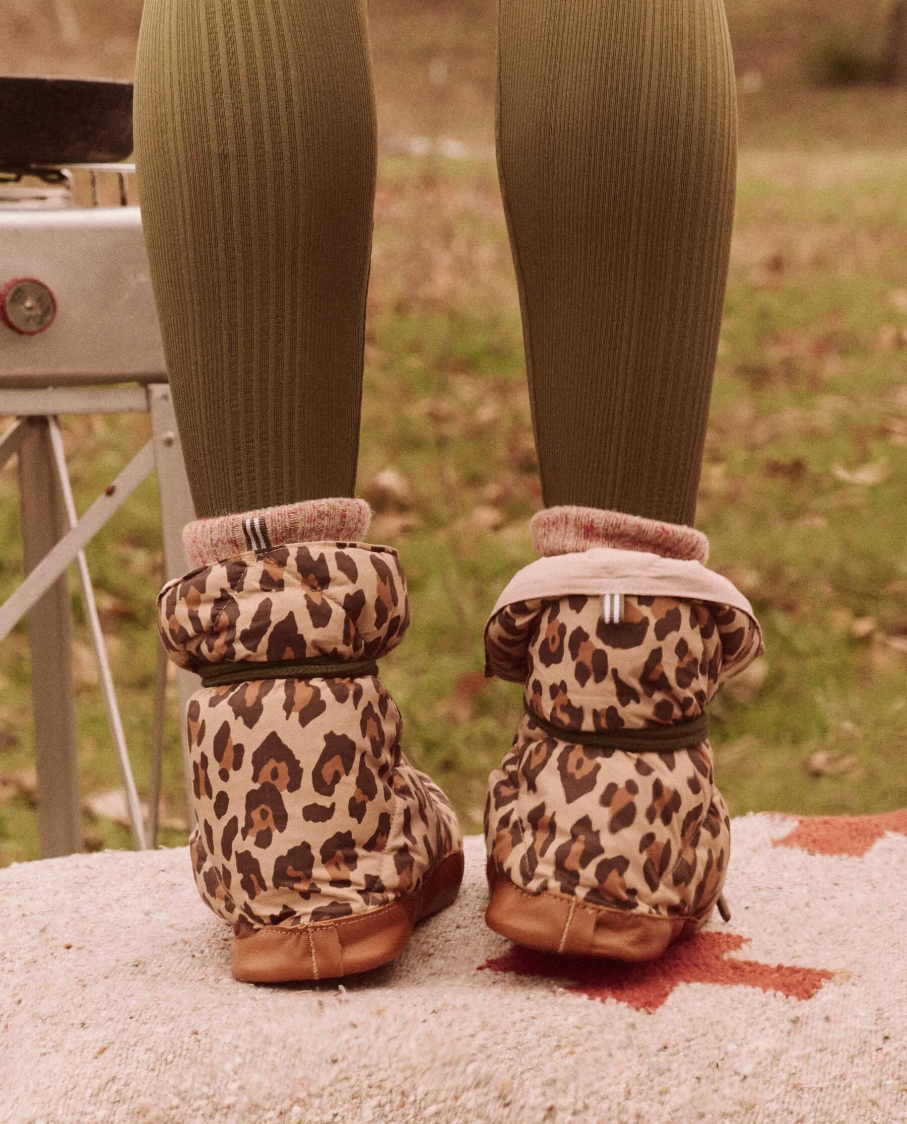 The Down Quilted Puffer Slipper. -- Snow Leopard