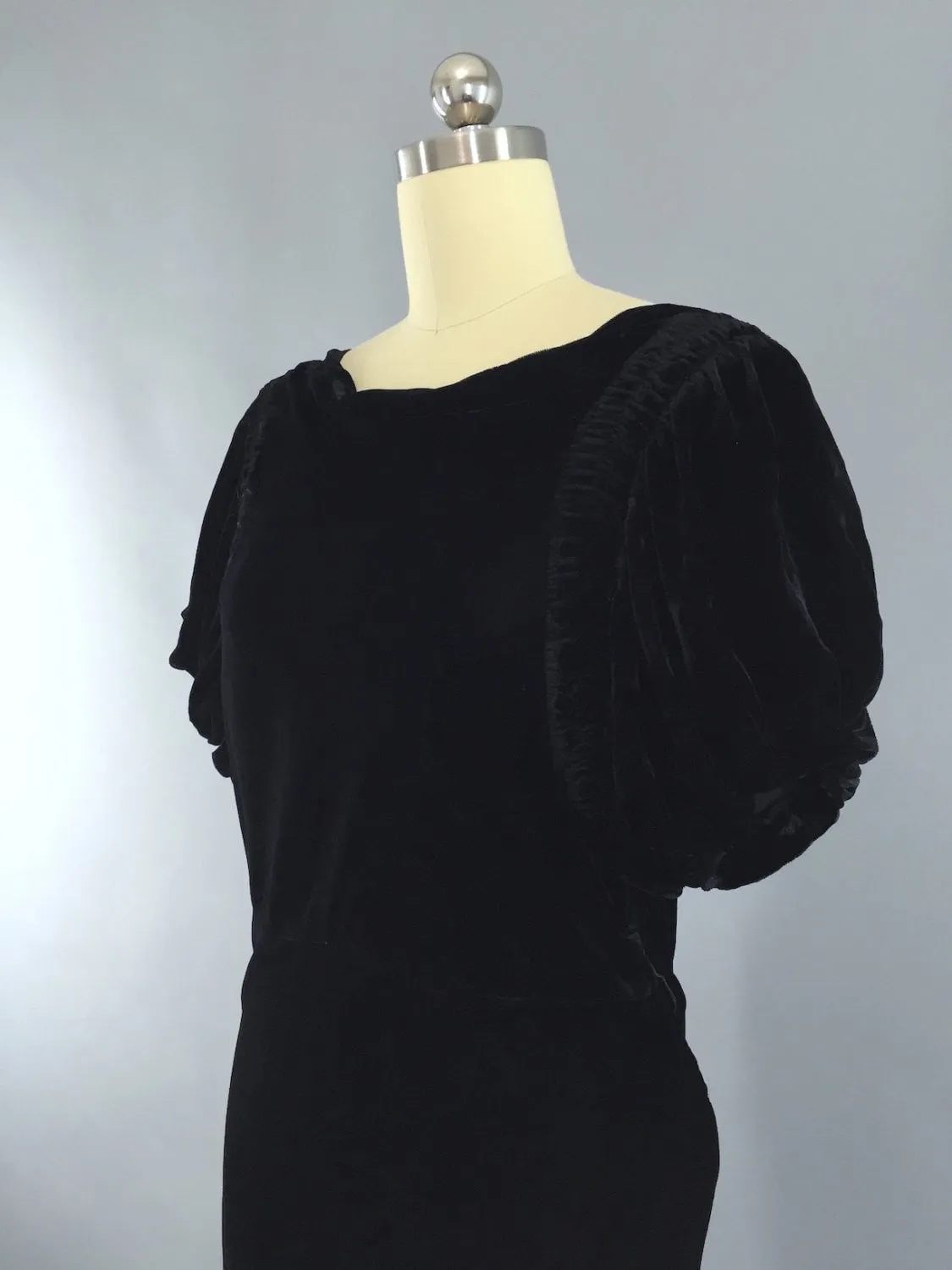 Vintage 1930s Dress / Bias Cut Dress Black Velvet Gown