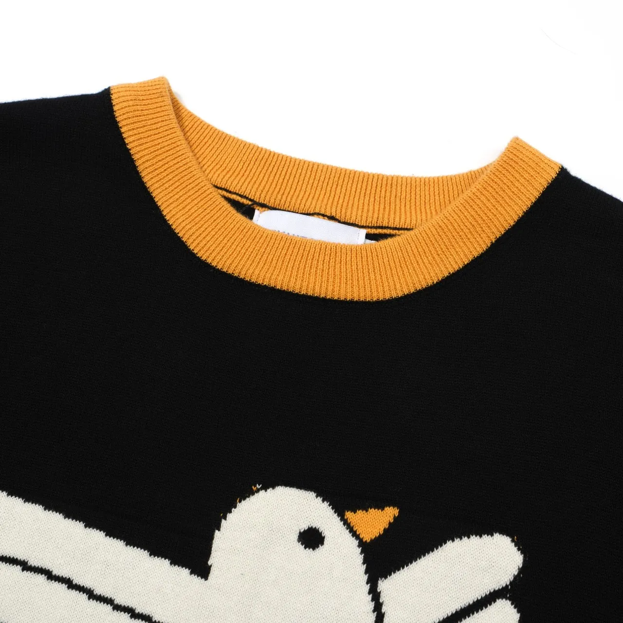 Women Yellow Pigeon Knitted Black Short Sleeves Knitwear